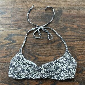 Black and White Paisley Bikini Top (M)